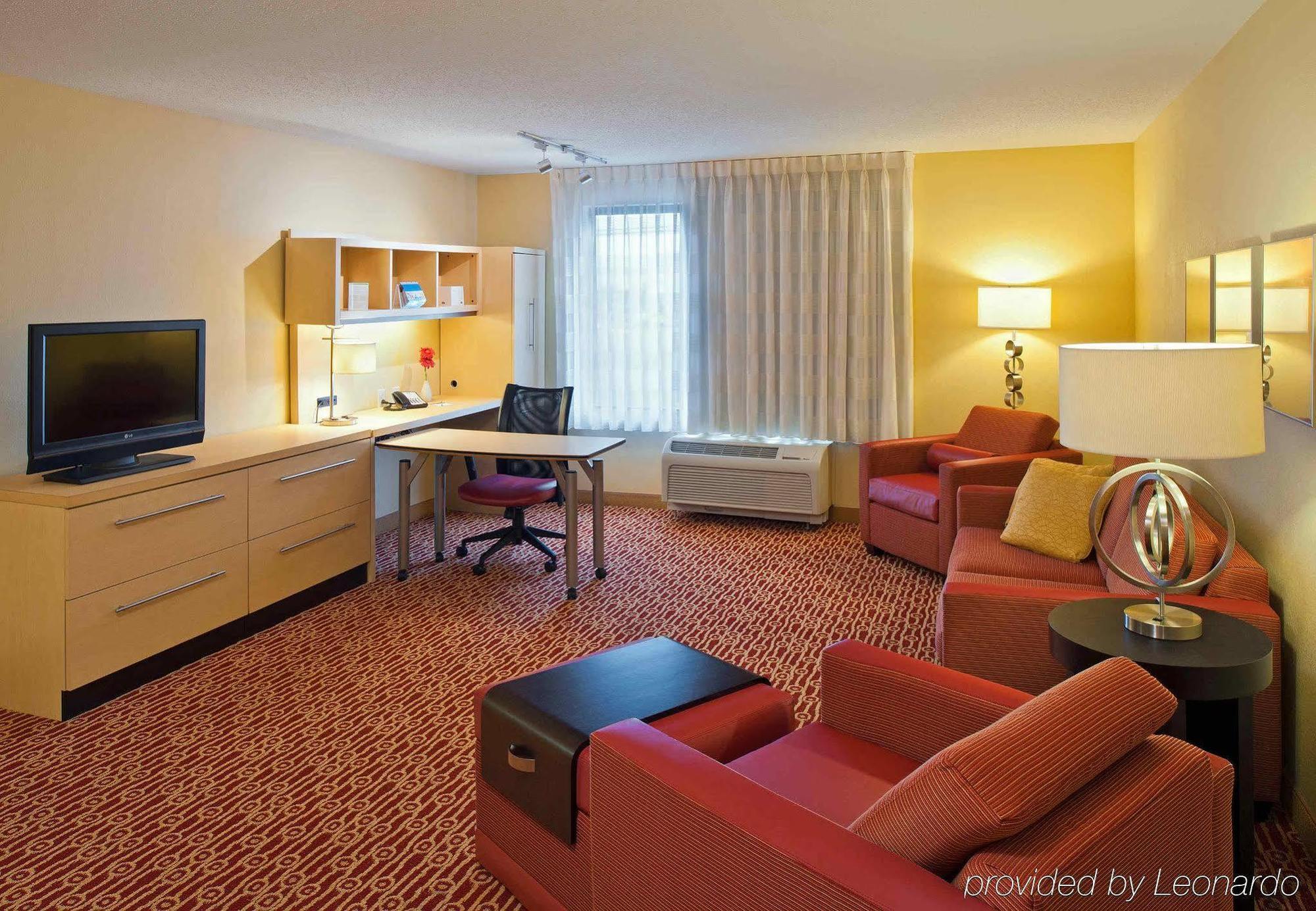 Towneplace Suites By Marriott Bethlehem Easton/Lehigh Valley Hollo Номер фото