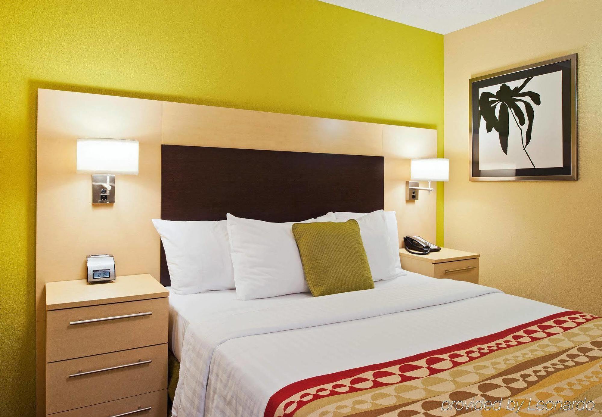 Towneplace Suites By Marriott Bethlehem Easton/Lehigh Valley Hollo Номер фото